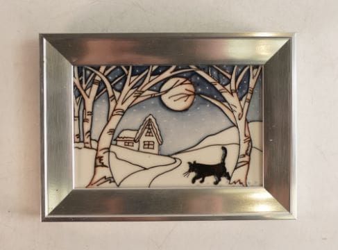Lot-871-Moorcroft-Mr-Coal-Christmas-Cat-plaque