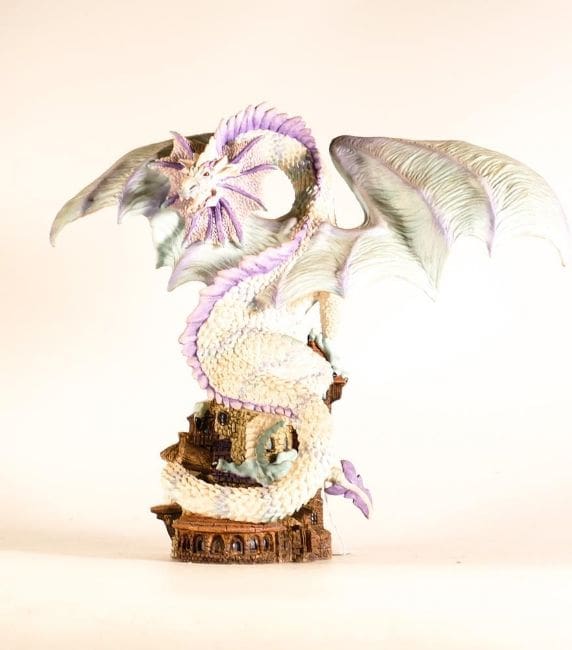 Lot-440-Enchantica-Grawlfang-Winter-Dragon-EN2361 An Enchantica Grawlfang Winter Dragon figure EN2361