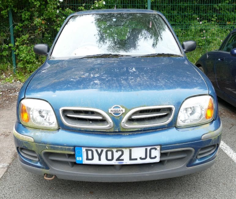 Lot-1000a-2002-Nissan-Micra-Vive A 2002 Nissan Micra Vive
