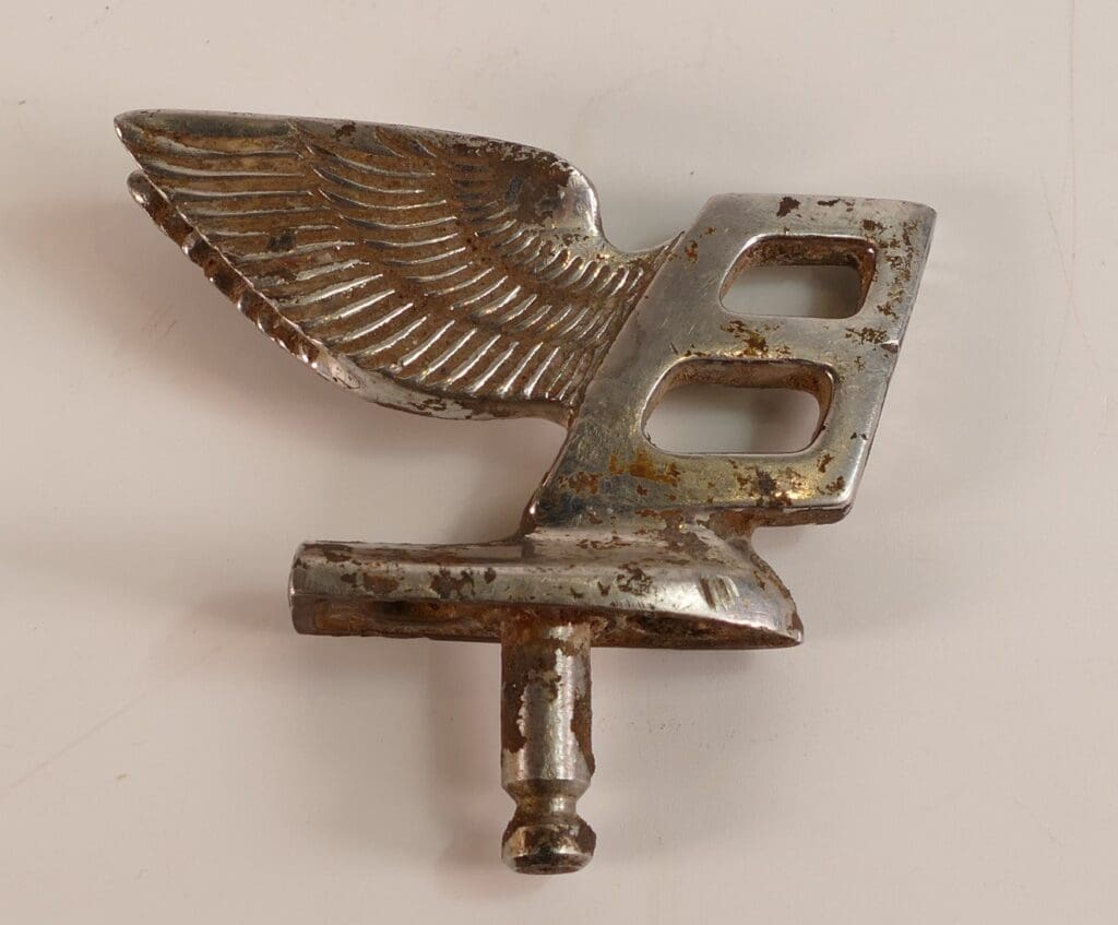 Bentley, early Flying B chrome car mascot, £70 A Bentley Early Flying B Chrome Car Mascot
