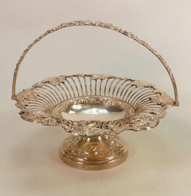 Lot-1551-Silver-footed-fruit-bowl A silver footed fruit bowl hallmarked for Birmingham 1912